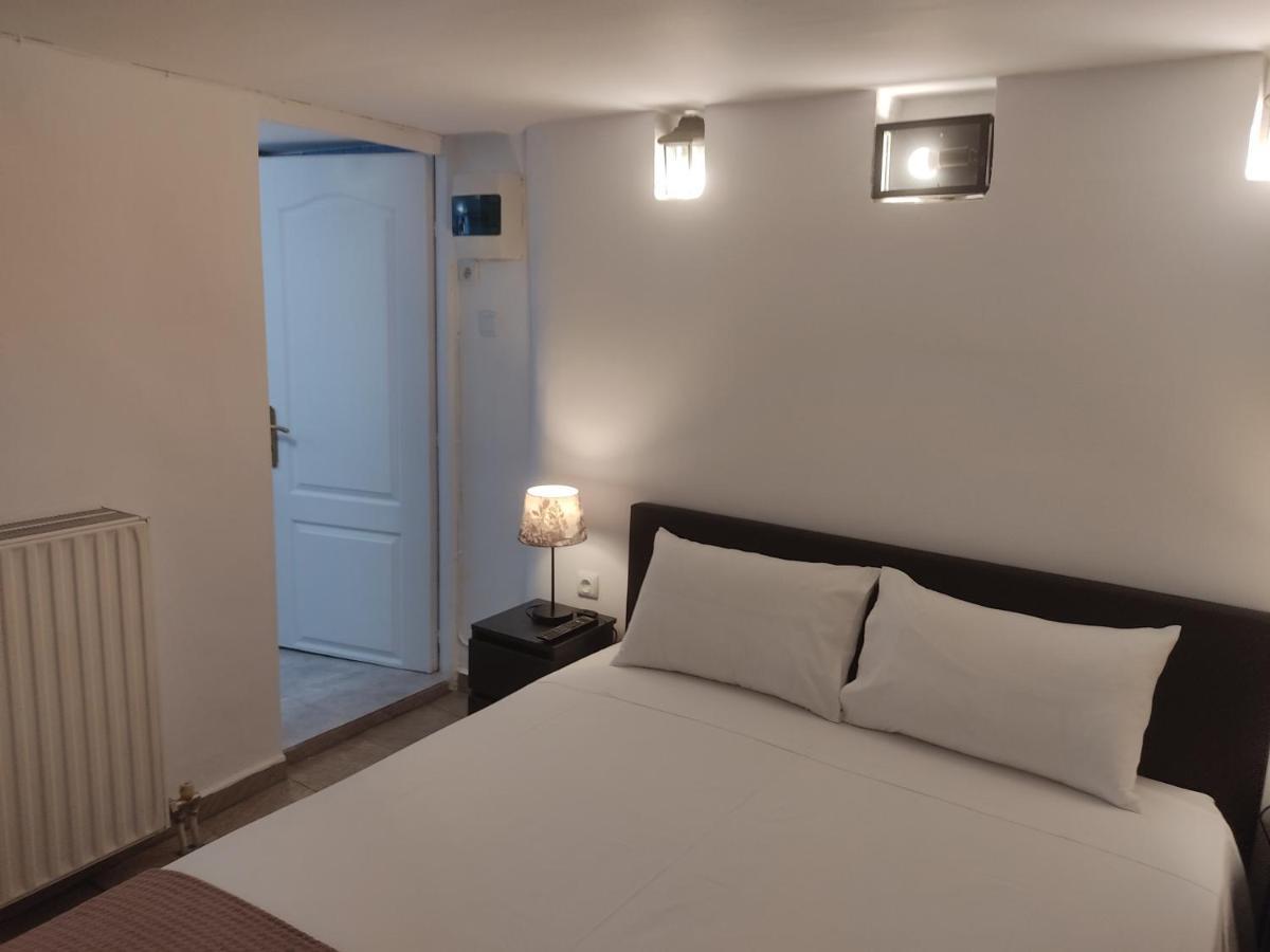 Xenonas Κithαiron Hotel Vilia Exterior photo